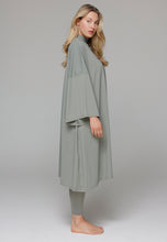 Load image into Gallery viewer, Cover-up - Urban Sage