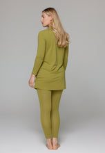 Load image into Gallery viewer, South - Covered - Crocodile