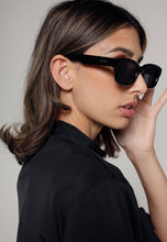 Load image into Gallery viewer, Accessories - Sunglasses - Black