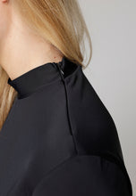 Load image into Gallery viewer, South - Covered - Knee length - Black