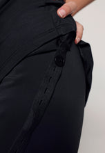 Load image into Gallery viewer, South - Black