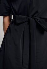 Load image into Gallery viewer, South - Black