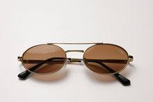Load image into Gallery viewer, Accessories - Sunglasses - Gold - Signature engraved
